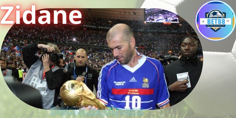 Zidane là cầu thủ có ảnh hưởng nhất bóng đá Pháp trong giai đoạn 2000s